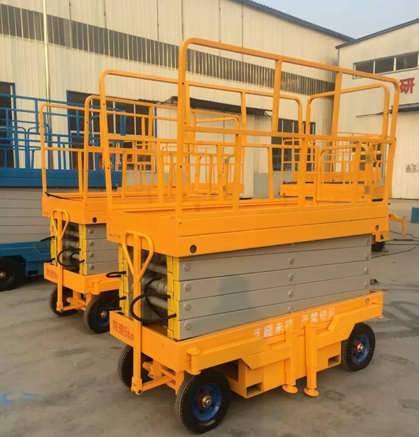 自行式升降機 自行式升降機